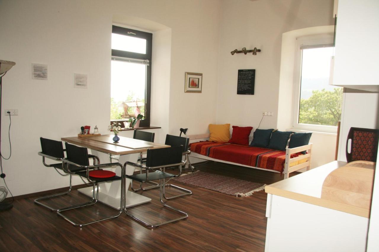 Alte Volksschule - Schual In Gradne Apartment Liebenfels Bagian luar foto